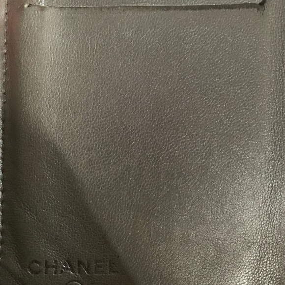 Authentic Chanel purse. - Picture 3 of 6
